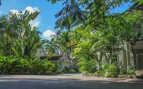 Landmark House & Cottage